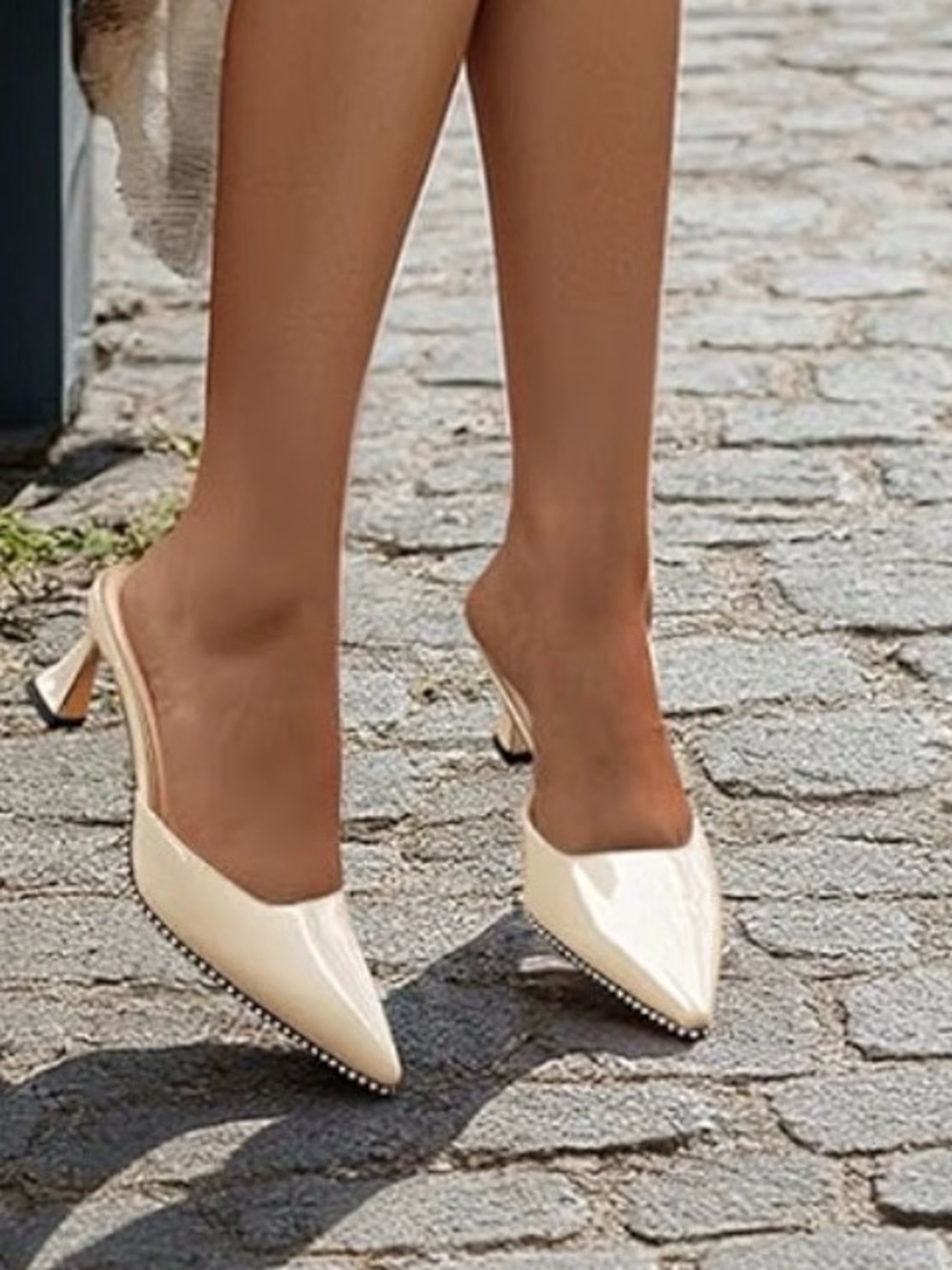 Size 9 Pointed Toe Beaded Mules 2.6” Kitten Heels. faux patent leather Nude - Picture 9 of 10